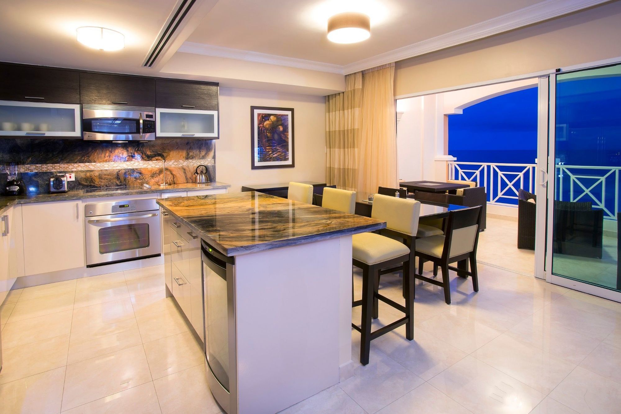 Ocean Two Resort - Breakfast Included By Ocean Hotels Saint Lawrence Gap 外观 照片